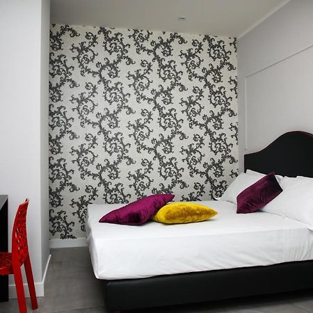 Principessa Isabella Luxury Rooms Salerno Exteriör bild