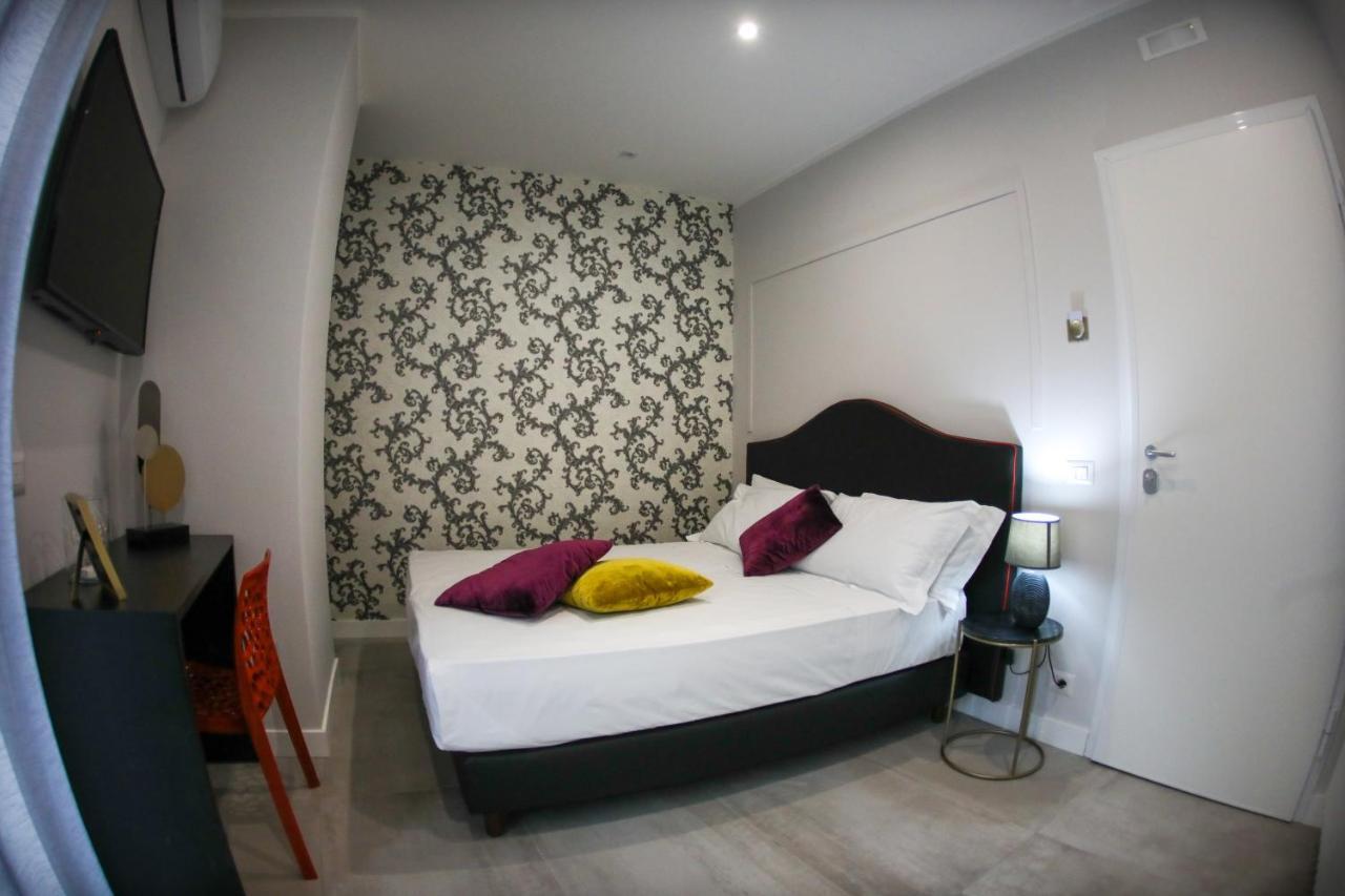 Principessa Isabella Luxury Rooms Salerno Exteriör bild